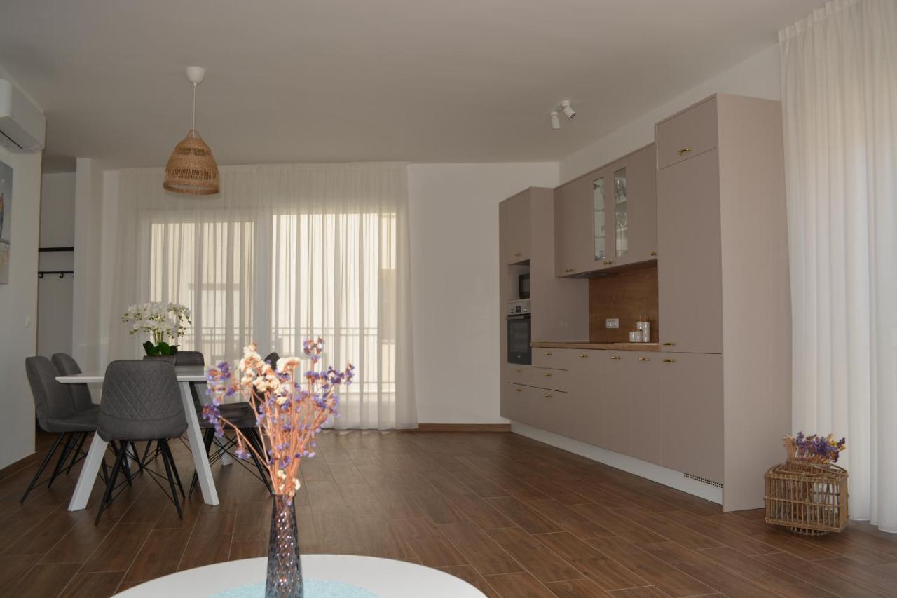 Apartments Antea Паг Екстер'єр фото